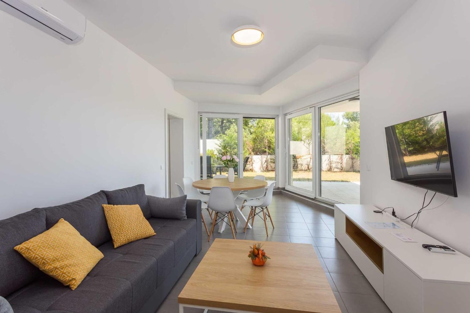 Apartments At Villa Frida 프레멘투라 외부 사진