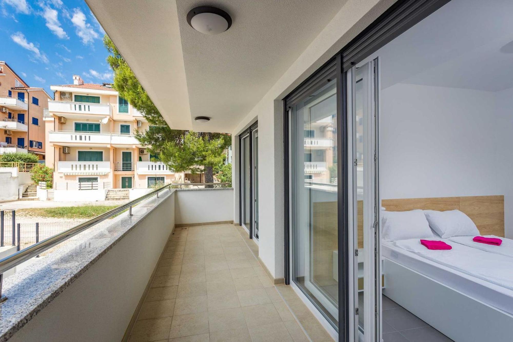 Apartments At Villa Frida 프레멘투라 외부 사진